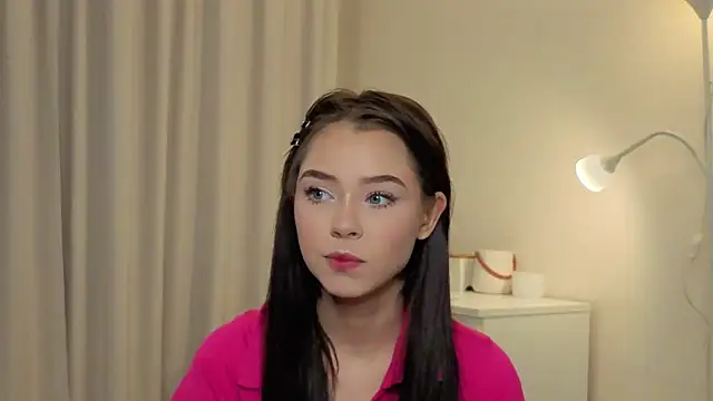 slyshypie online show from October 14, 2025, 1:23 pm