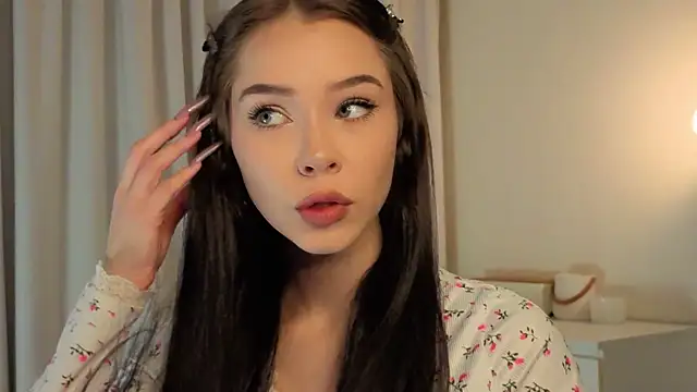 slyshypie online show from November 19, 2025, 1:11 pm