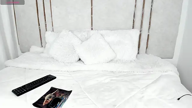 Snapshot of Lilith_dry chatting on October 14, 2025, 2:39 pm Lilith dry online show from October 14, 2025, 2:39 pm