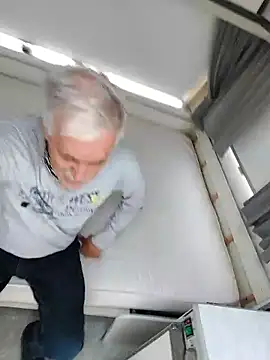 Snapshot of slaveman4you chatting on October 30, 2025, 2:25 pm slaveman4you online show from October 30, 2025, 2:25 pm