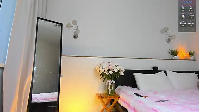 charlottacardi online show from October 27, 2025, 3:07 am