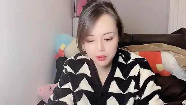 Sylvia1199 online show from September 18, 2025, 12:52 pm