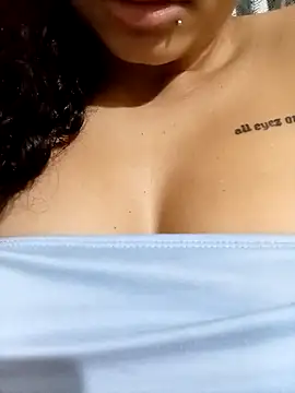 Snapshot of clarinha2 chatting on October 19, 2025, 12:13 am clarinha2 online show from October 19, 2025, 12:13 am