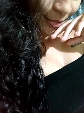 Snapshot of clarinha2 chatting on October 9, 2025, 1:06 am clarinha2 online show from October 9, 2025, 1:06 am