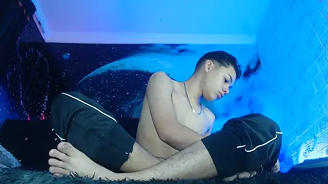 SemerHott online show from October 28, 2025, 1:21 pm