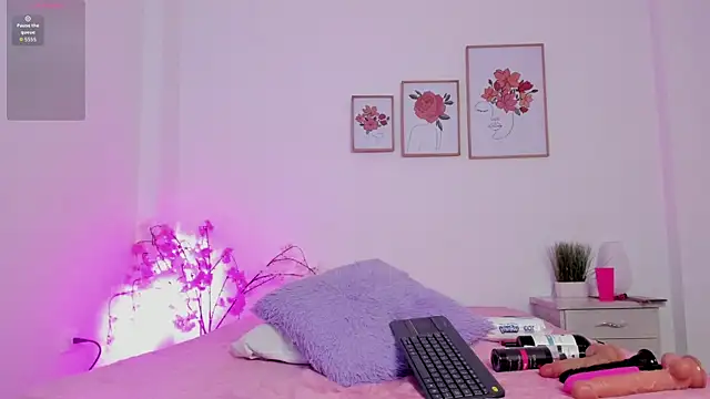 hellzel moon online show from October 20, 2025, 7:14 pm