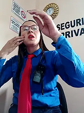 Snapshot of Hannah-colx chatting on October 10, 2025, 4:08 pm Hannah-colx online show from October 10, 2025, 4:08 pm