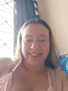 Snapshot of Hannah-colx chatting on July 4, 2026, 4:00 pm Hannah-colx online show from July 4, 2026, 4:00 pm