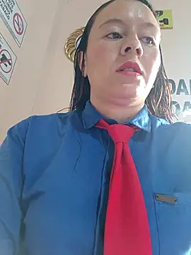 Snapshot of Hannah-colx chatting on October 22, 2025, 1:43 pm Hannah-colx online show from October 22, 2025, 1:43 pm