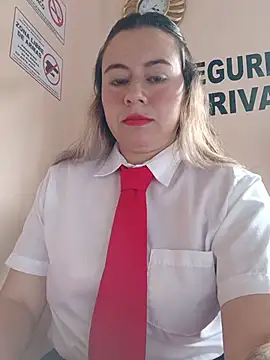 Snapshot of Hannah-colx chatting on August 4, 2026, 3:05 pm Hannah-colx online show from August 4, 2026, 3:05 pm