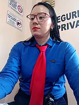 Snapshot of Hannah-colx chatting on November 8, 2025, 4:32 pm Hannah-colx online show from November 8, 2025, 4:32 pm