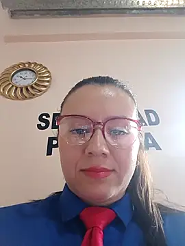 Hannah-colx online show from September 10, 2025, 2:16 pm