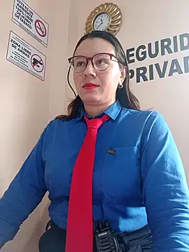 Snapshot of Hannah-colx chatting on November 11, 2025, 3:40 pm Hannah-colx online show from November 11, 2025, 3:40 pm