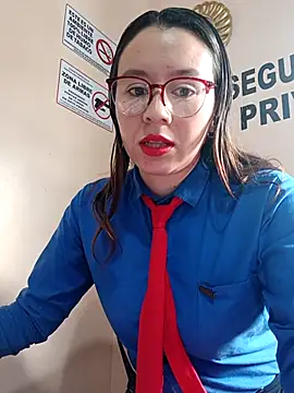 Snapshot of Hannah-colx chatting on November 12, 2025, 1:48 pm Hannah-colx online show from November 12, 2025, 1:48 pm