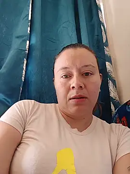 Snapshot of Hannah-colx chatting on July 10, 2026, 5:46 pm Hannah-colx online show from July 10, 2026, 5:46 pm