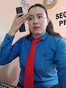 Hannah-colx online show from June 10, 2026, 1:34 pm