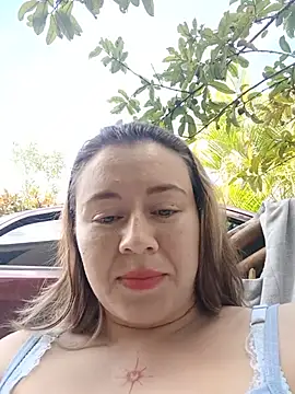 Snapshot of Hannah-colx chatting on August 2, 2026, 7:55 pm Hannah-colx online show from August 2, 2026, 7:55 pm