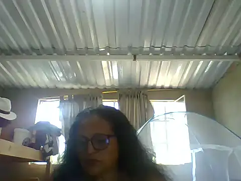 Snapshot of _Cristal chatting on September 24, 2025, 5:19 pm Cristal online show from September 24, 2025, 5:19 pm