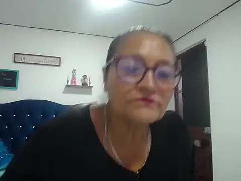 Snapshot of _Cristal chatting on September 9, 2025, 2:15 pm Cristal online show from September 9, 2025, 2:15 pm