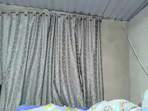 Snapshot of _Cristal chatting on October 9, 2025, 1:50 am Cristal online show from October 9, 2025, 1:50 am