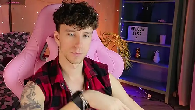 Snapshot of mark_caron chatting on March 2, 2026, 8:27 pm mark caron online show from March 2, 2026, 8:27 pm