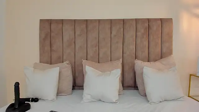 Snapshot of amber_colliiins chatting on March 5, 2026, 5:20 pm amber colliiins online show from March 5, 2026, 5:20 pm