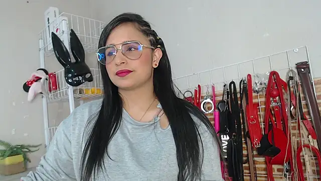 Snapshot of _adahara_queen chatting on December 4, 2025, 6:45 am adahara queen online show from December 4, 2025, 6:45 am