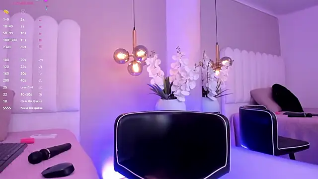 Snapshot of violeta_olsen chatting on March 18, 2026, 7:48 pm violeta olsen online show from March 18, 2026, 7:48 pm