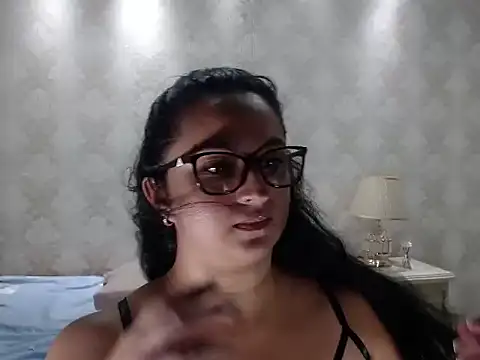 Snapshot of karimeSaenz1 chatting on September 10, 2025, 5:34 pm karimeSaenz1 online show from September 10, 2025, 5:34 pm