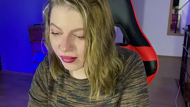 Mia Kamp online show from October 14, 2025, 6:19 pm