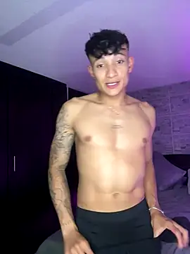 Snapshot of DavisFirb chatting on September 27, 2025, 3:01 am DavisFirb online show from September 27, 2025, 3:01 am