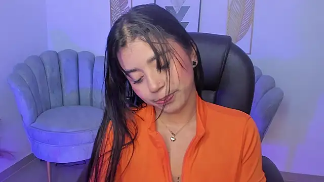 issi loren online show from April 26, 2026, 11:40 am