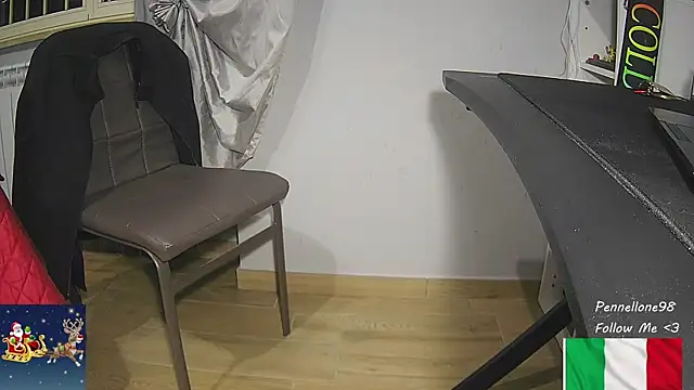 Snapshot of Pennellone98 chatting on December 1, 2025, 4:52 pm Pennellone98 online show from December 1, 2025, 4:52 pm