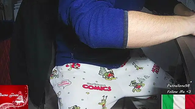 Snapshot of Pennellone98 chatting on December 4, 2025, 4:39 pm Pennellone98 online show from December 4, 2025, 4:39 pm