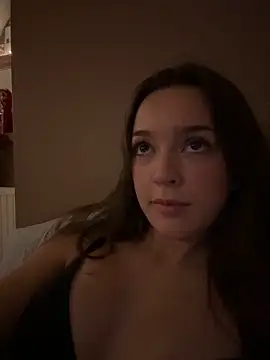 LillieOlive online show from October 12, 2025, 9:38 pm