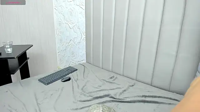 Snapshot of LittleDanny_ chatting on April 14, 2026, 5:29 pm LittleDanny online show from April 14, 2026, 5:29 pm