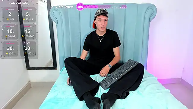 Snapshot of LittleDanny_ chatting on February 13, 2026, 8:42 pm LittleDanny online show from February 13, 2026, 8:42 pm