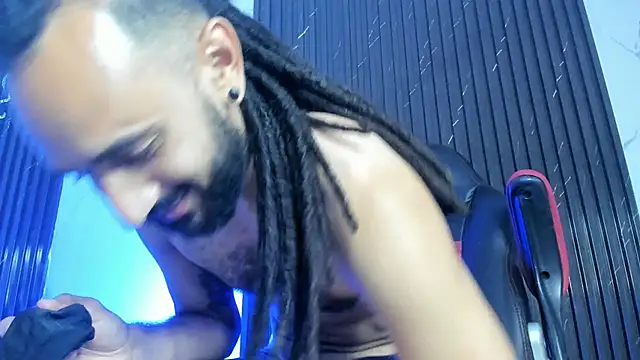 Snapshot of Tatis__ chatting on October 10, 2025, 8:42 pm Tatis online show from October 10, 2025, 8:42 pm