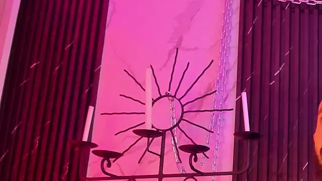 Snapshot of Tatis__ chatting on December 2, 2025, 8:54 pm Tatis online show from December 2, 2025, 8:54 pm