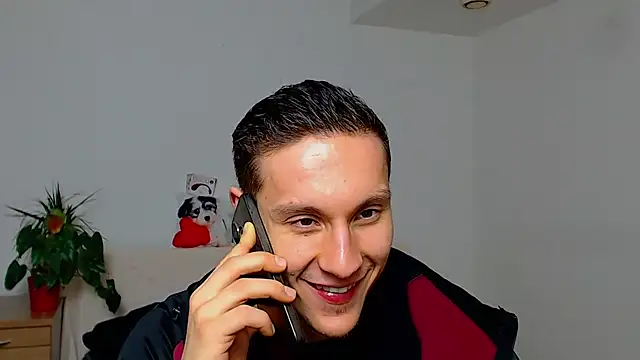 Snapshot of ZeinMiracles chatting on December 4, 2025, 7:13 pm ZeinMiracles online show from December 4, 2025, 7:13 pm