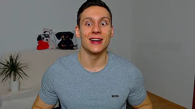 Snapshot of ZeinMiracles chatting on November 9, 2025, 11:09 pm ZeinMiracles online show from November 9, 2025, 11:09 pm