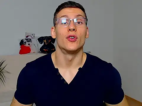 Snapshot of ZeinMiracles chatting on October 23, 2025, 6:28 pm ZeinMiracles online show from October 23, 2025, 6:28 pm