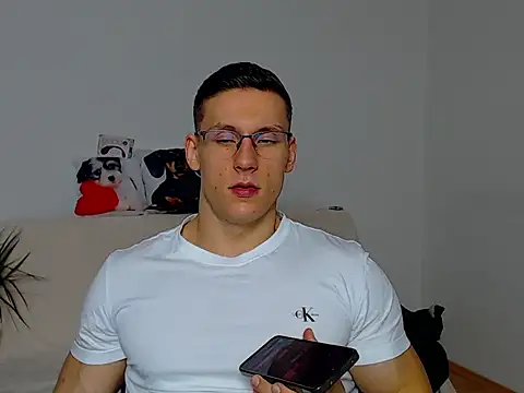 Snapshot of ZeinMiracles chatting on October 19, 2025, 5:59 pm ZeinMiracles online show from October 19, 2025, 5:59 pm