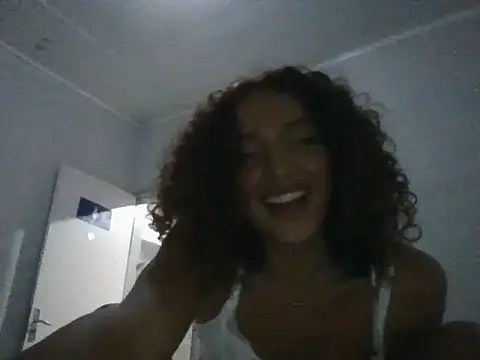 4petitosa online show from September 27, 2025, 7:47 am