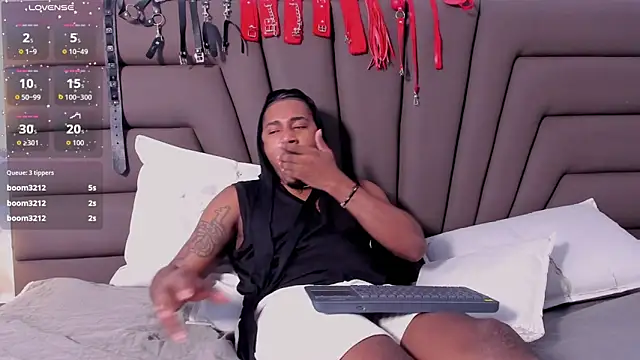 Snapshot of Duo69Sexual chatting on October 14, 2025, 7:58 pm Duo69Sexual online show from October 14, 2025, 7:58 pm