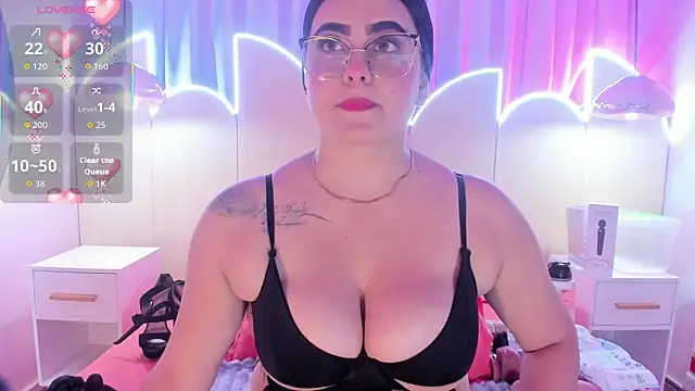 sofiiacarson online show from January 12, 2026, 7:42 pm