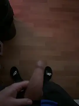 Snapshot of cook907920 chatting on October 19, 2025, 1:14 pm cook907920 online show from October 19, 2025, 1:14 pm