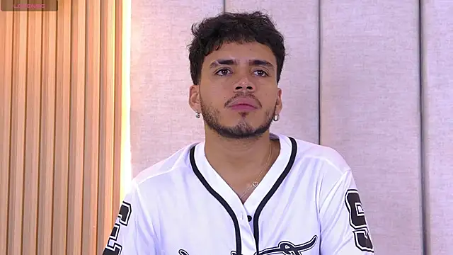 Snapshot of AlexanderJordan chatting on October 19, 2025, 3:37 pm AlexanderJordan online show from October 19, 2025, 3:37 pm