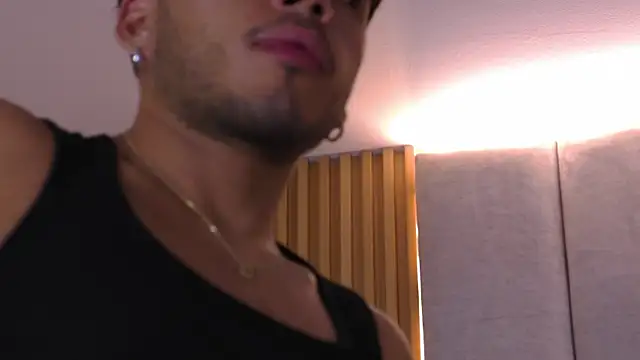 Snapshot of AlexanderJordan chatting on November 8, 2025, 7:28 pm AlexanderJordan online show from November 8, 2025, 7:28 pm