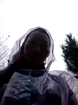 tcm-cute online show from November 2, 2025, 7:24 am